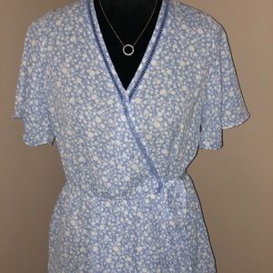 NWT SIENNA SKY BLOUSE SIZE M